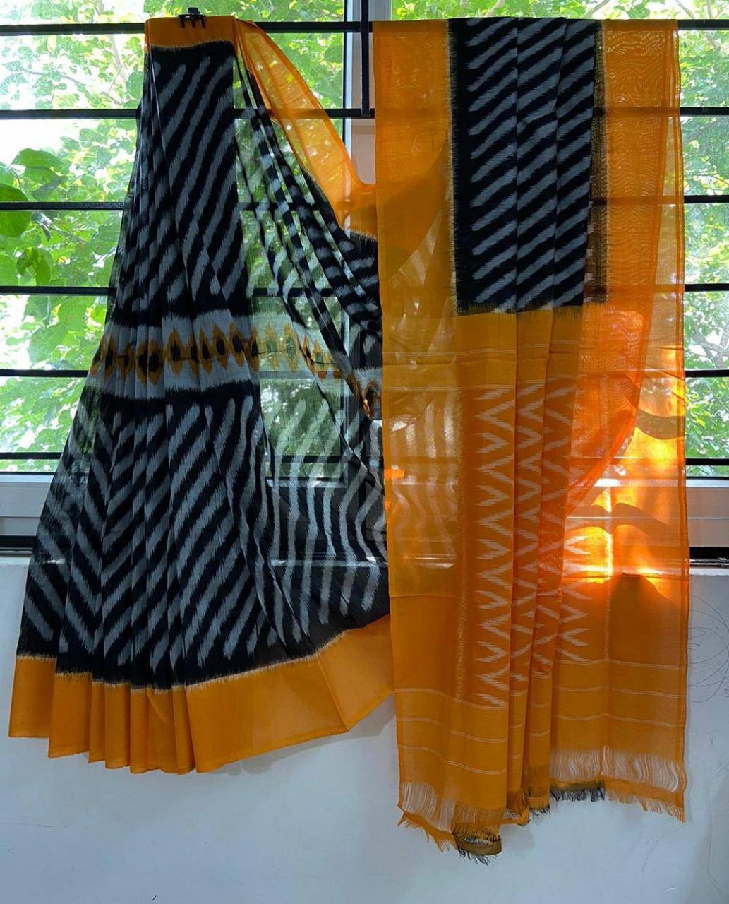 MG 113 Mangalya Plain Linen Digital Print Saree Catalog